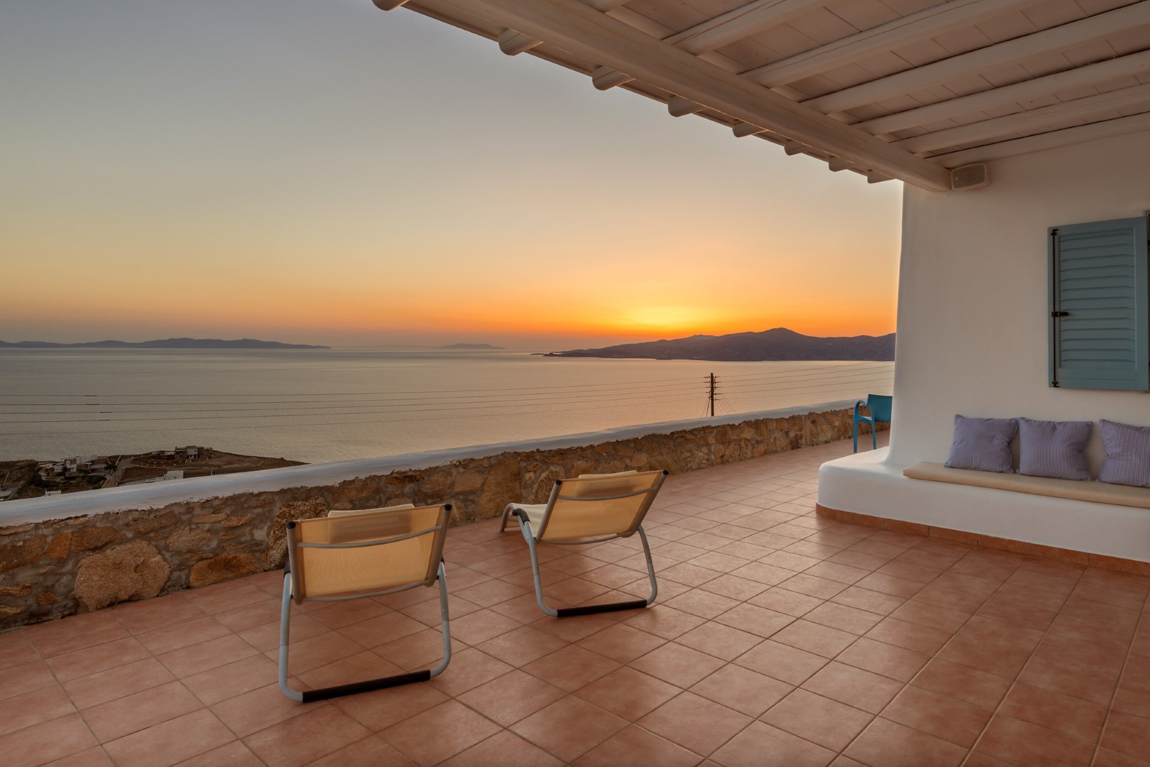 Lighthouse Villa hero 3