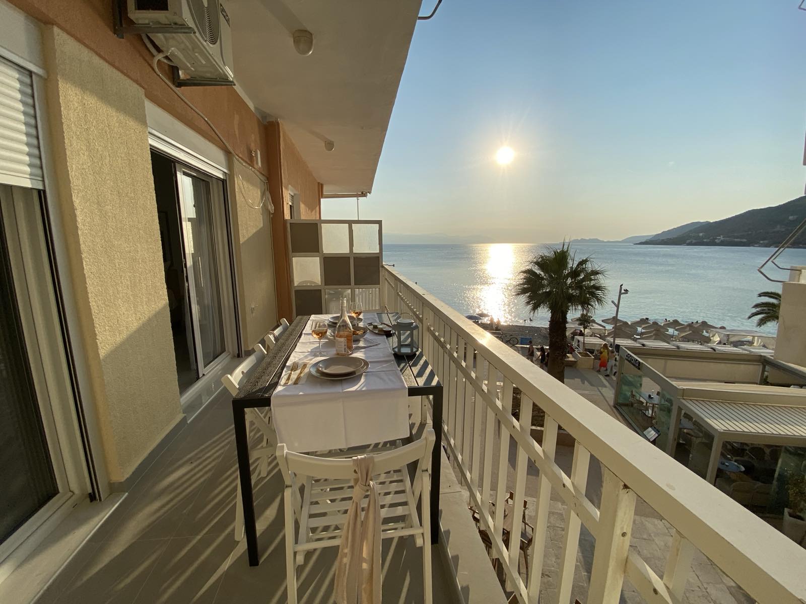 Loutraki Beachfront Flat gallery 12
