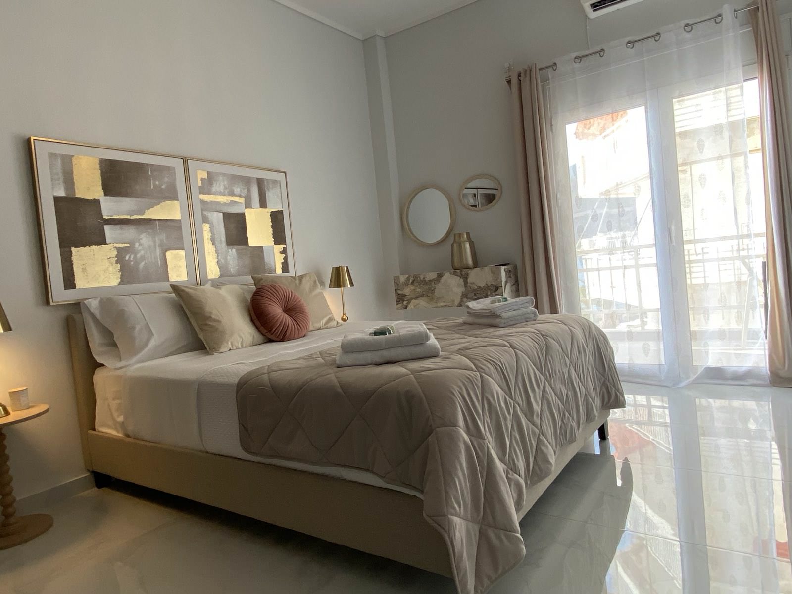 Loutraki Beachfront Flat gallery 14