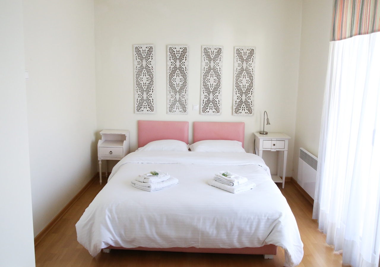 Penthouse Loutraki hero 1