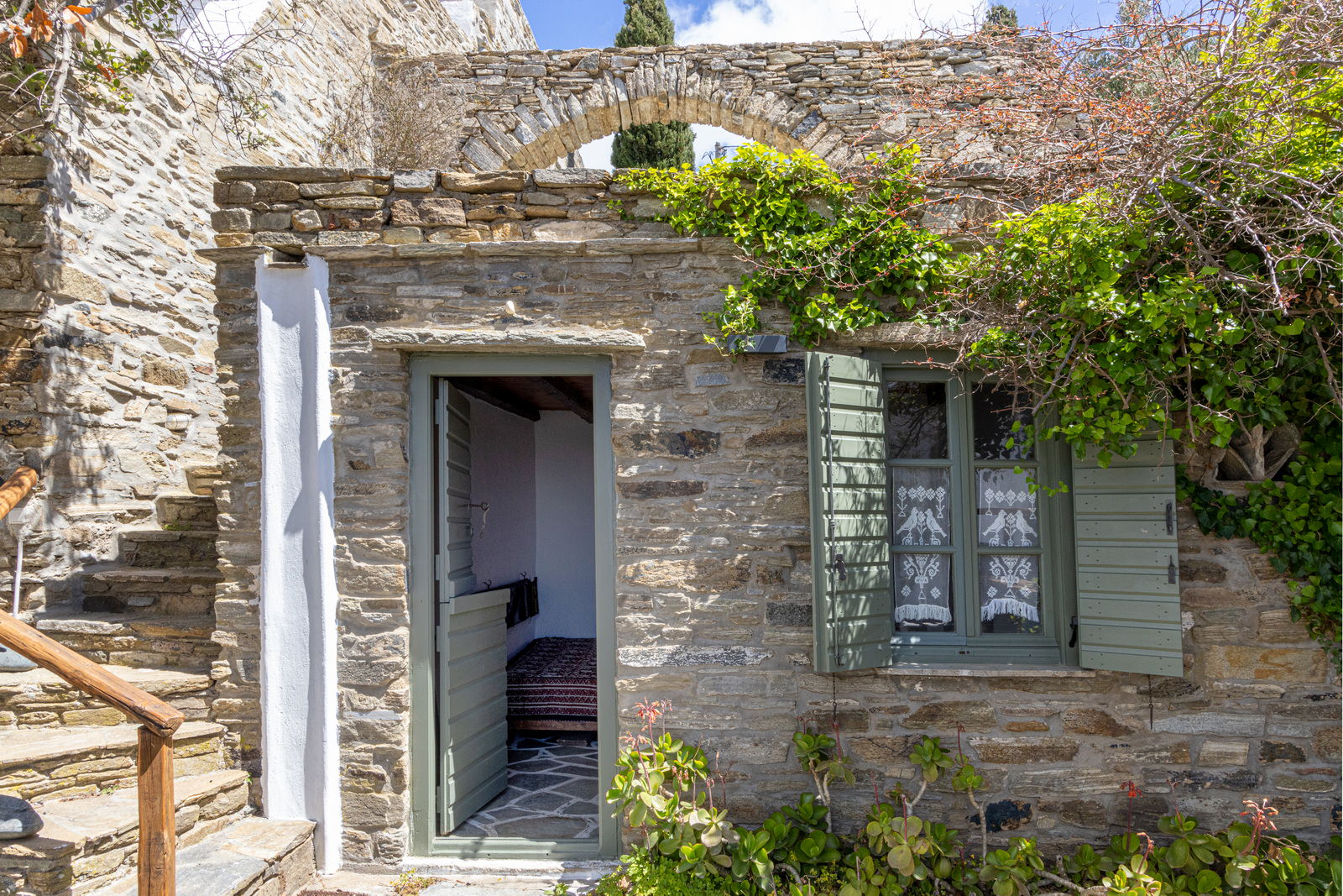 Tinos Olive Mill House hero 5